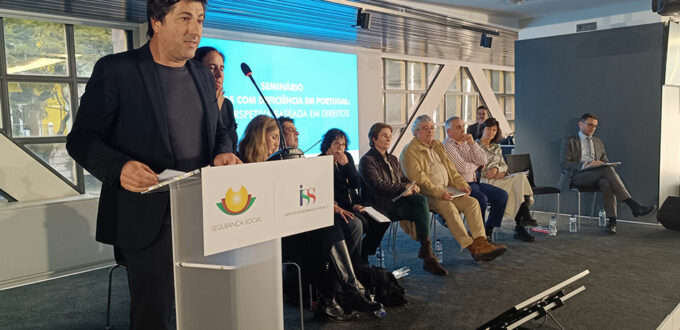 FENACERCI defende compromisso com os direitos e inclusão comunitária em debate sobre a desinstitucionalização